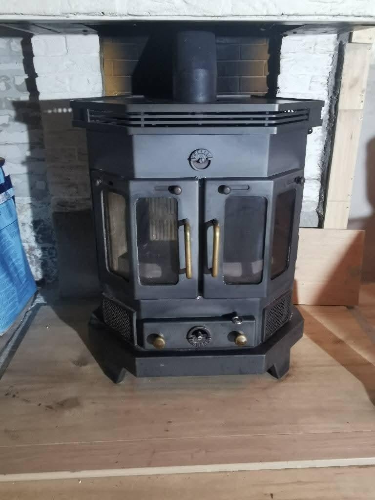 Barbas houtkachel 10kw, gebruikte maar nette staat., Ophalen, Gebruikt, Hout, Houtkachel