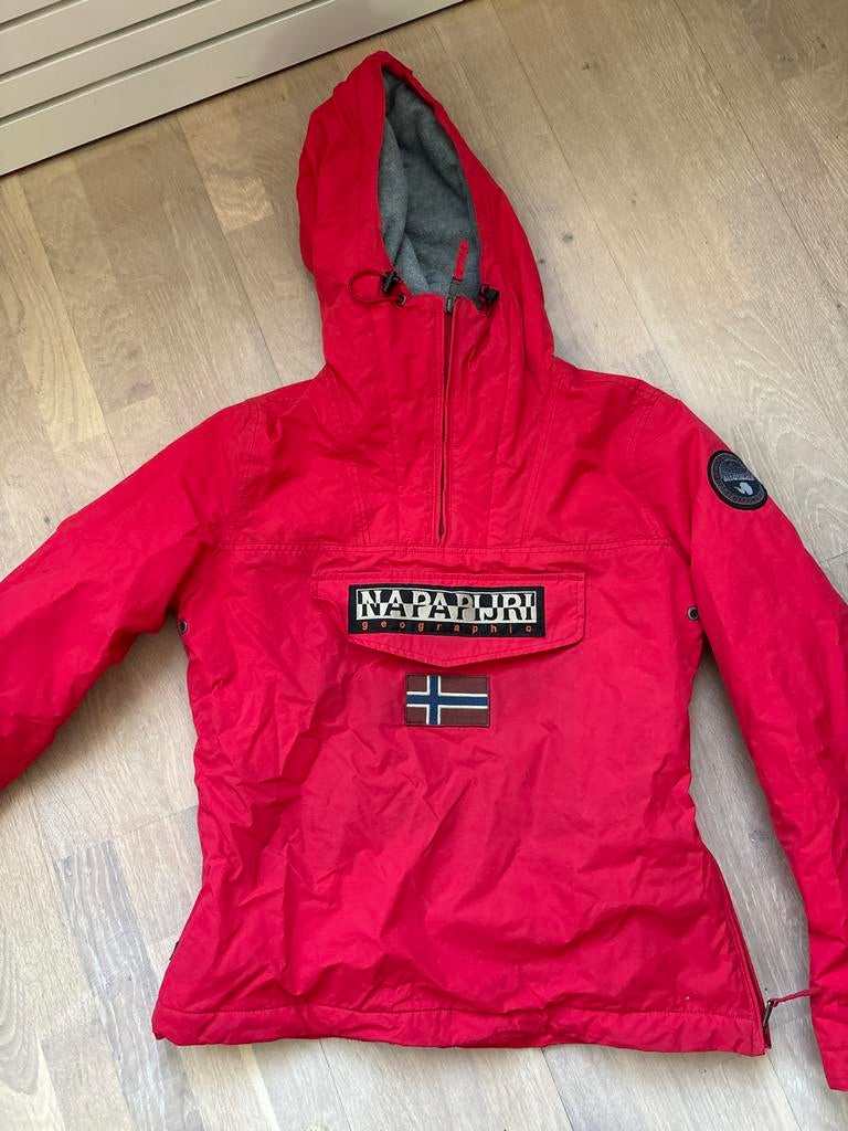 Napapijri Ski jas rood maat kindermaat L, Ophalen of Verzenden, Zo goed als nieuw, Maat 36 (S), Rood
