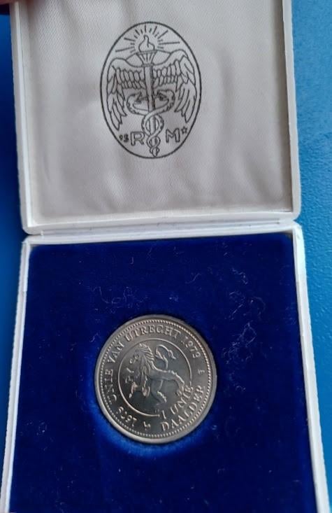 Unie van Utrecht - 1 Unie Daalder 1979 in doosje, Postzegels en Munten, Penningen en Medailles, Overige materialen, Nederland