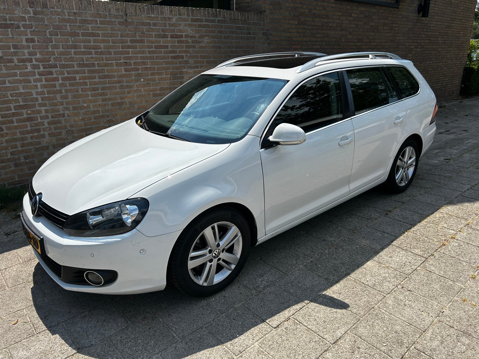 Volkswagen Golf 1.4 TSI 90KW Variant Dsg7 2011 Wit, Auto's, 4 cilinders, Elektrische ramen, Stationwagon, 66 €/maand