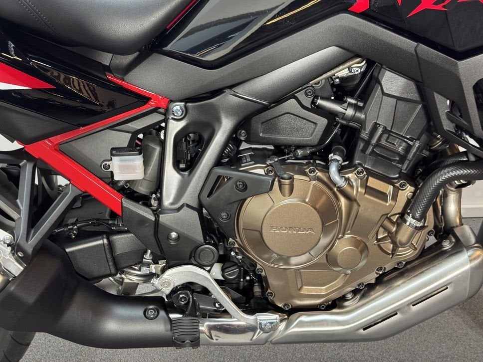 HONDA CRF 1100 L AFRICA TWIN (bj 2024), Motoren, 2 cilinders, HONDA, Bedrijf, Onbekend