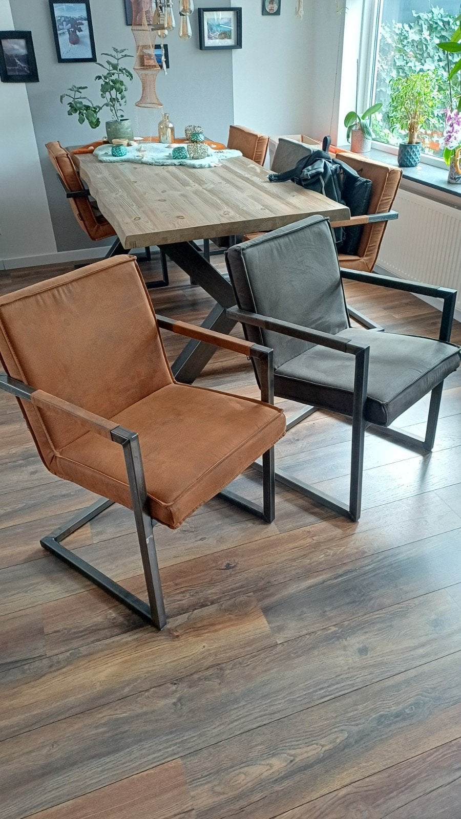 6 industriële eetkamerstoelen, Huis en Inrichting, Stoelen, Ophalen, Industrieel, stoer, strak, Bruin, Zo goed als nieuw