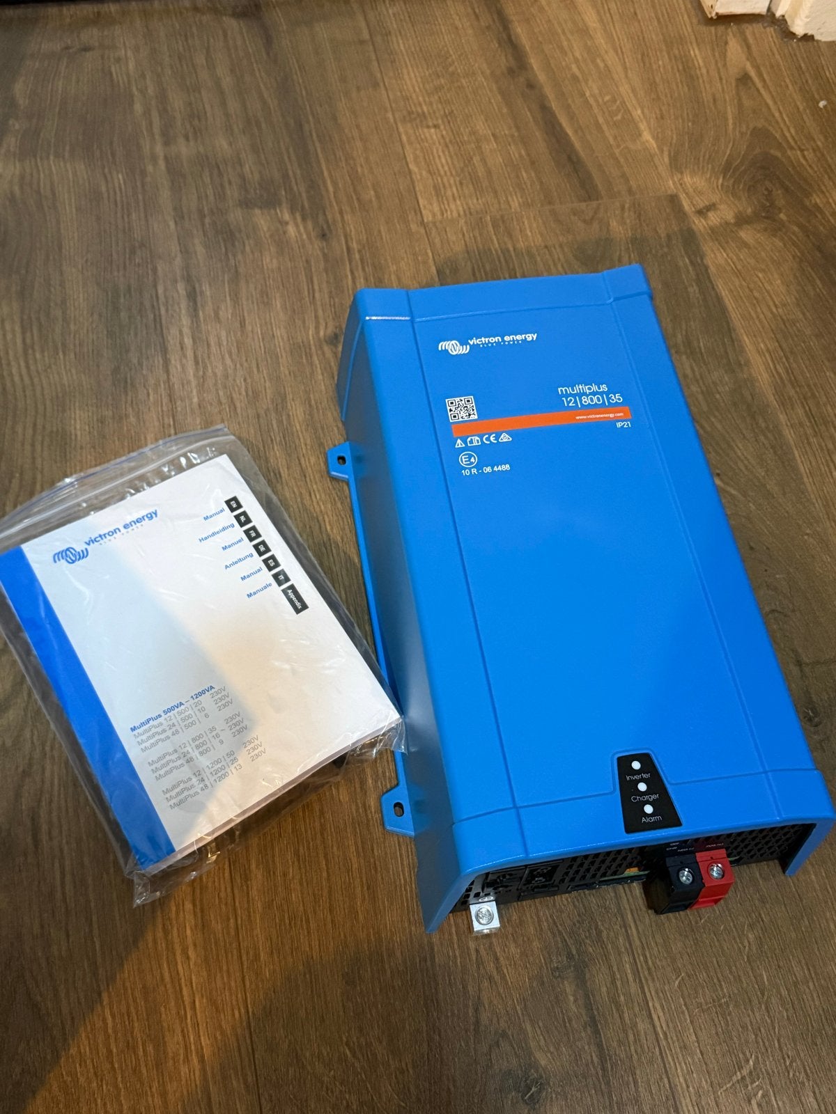 Victron Energy MultiPlus 12|800|35 Omvormer/Lader, Caravans en Kamperen, Ophalen of Verzenden, Nieuw