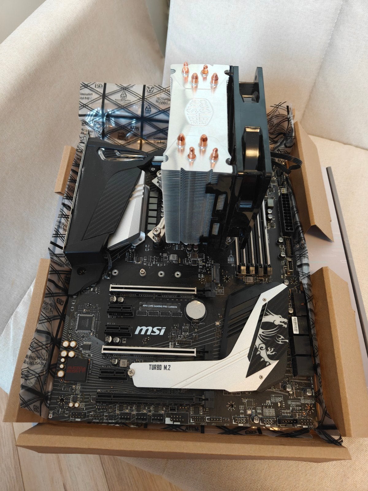 Intel i7 9700K + MSI Z390 Gaming Pro Carbon + Cooler, 8-core, LGA 1151, Ophalen of Verzenden, Zo goed als nieuw