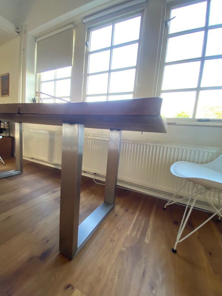 eettafel 225 x 100 eiken hout rvs poten, Ophalen, Gebruikt, Eiken houten moderne tafel, Eikenhout