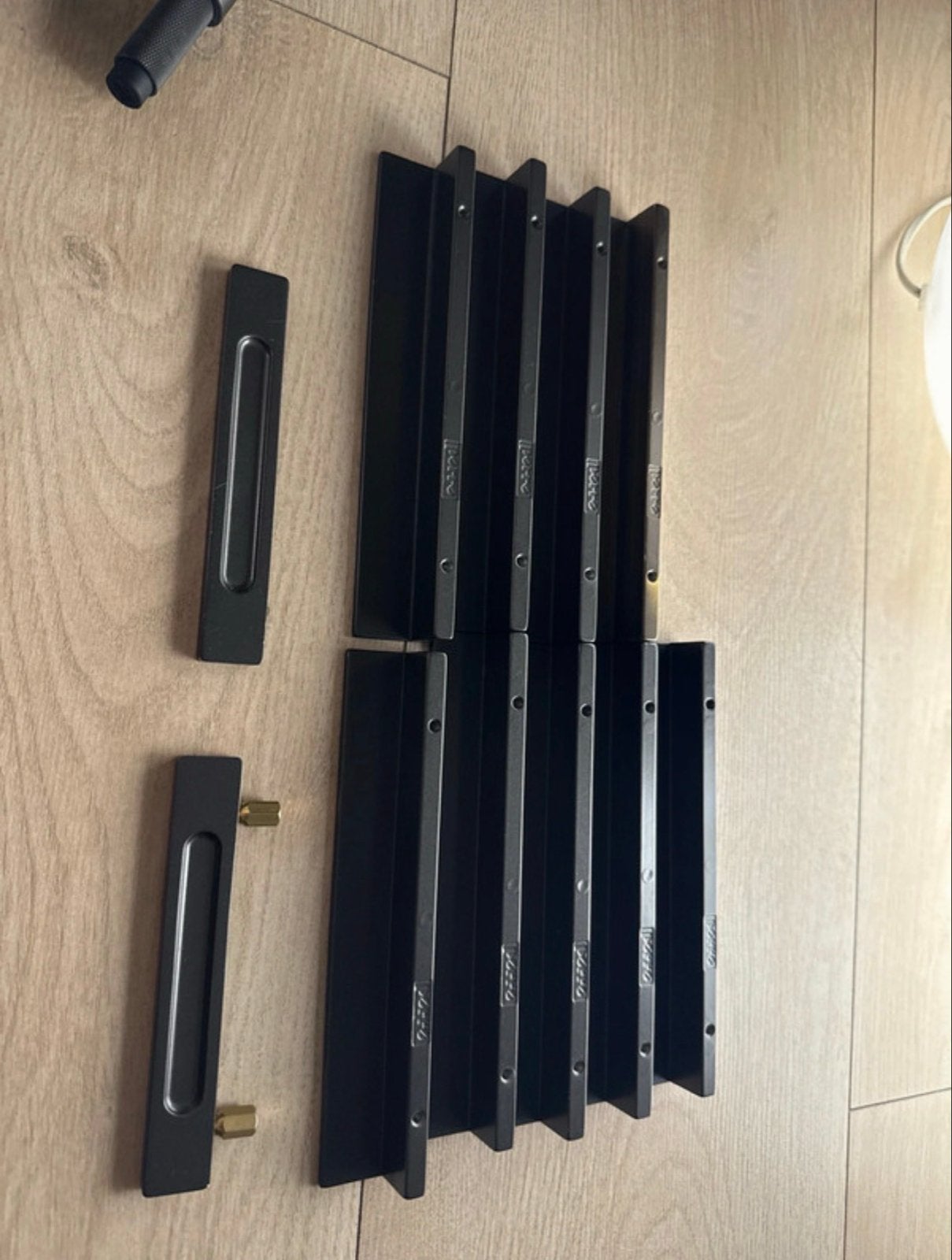 Handgrepen Porro - 8x zwart, 1x bruin - 12x2x3 cm, Ophalen of Verzenden, Gebruikt