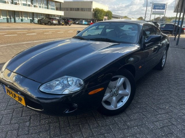 Jaguar XK8 4.0 V8 Coupé perfect onderhouden, Auto's, Achterwielaandrijving, Gebruikt, Automatische klimaatregeling, 4 stoelen