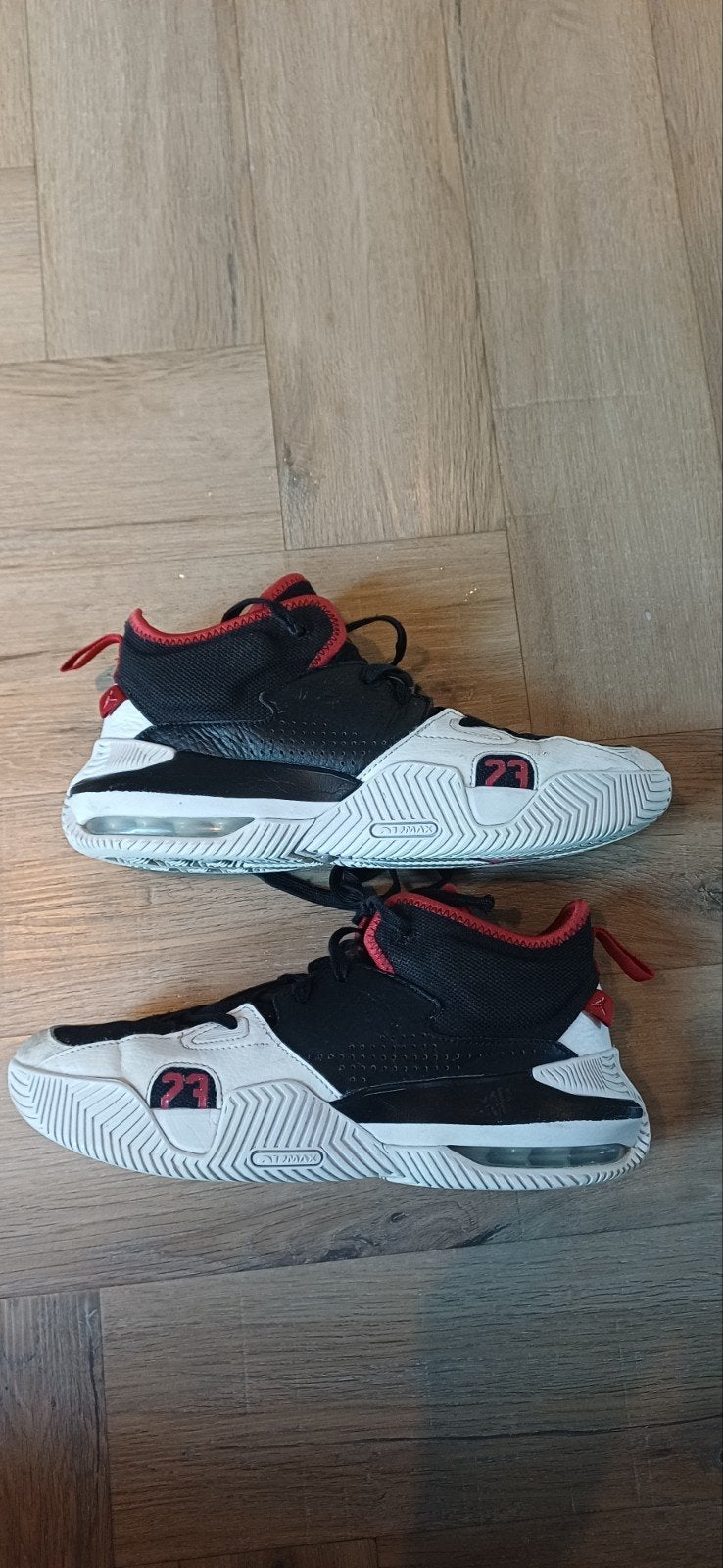 Nike Jordan basketbalschoenen maat 42, Ophalen of Verzenden, Zo goed als nieuw, Schoenen