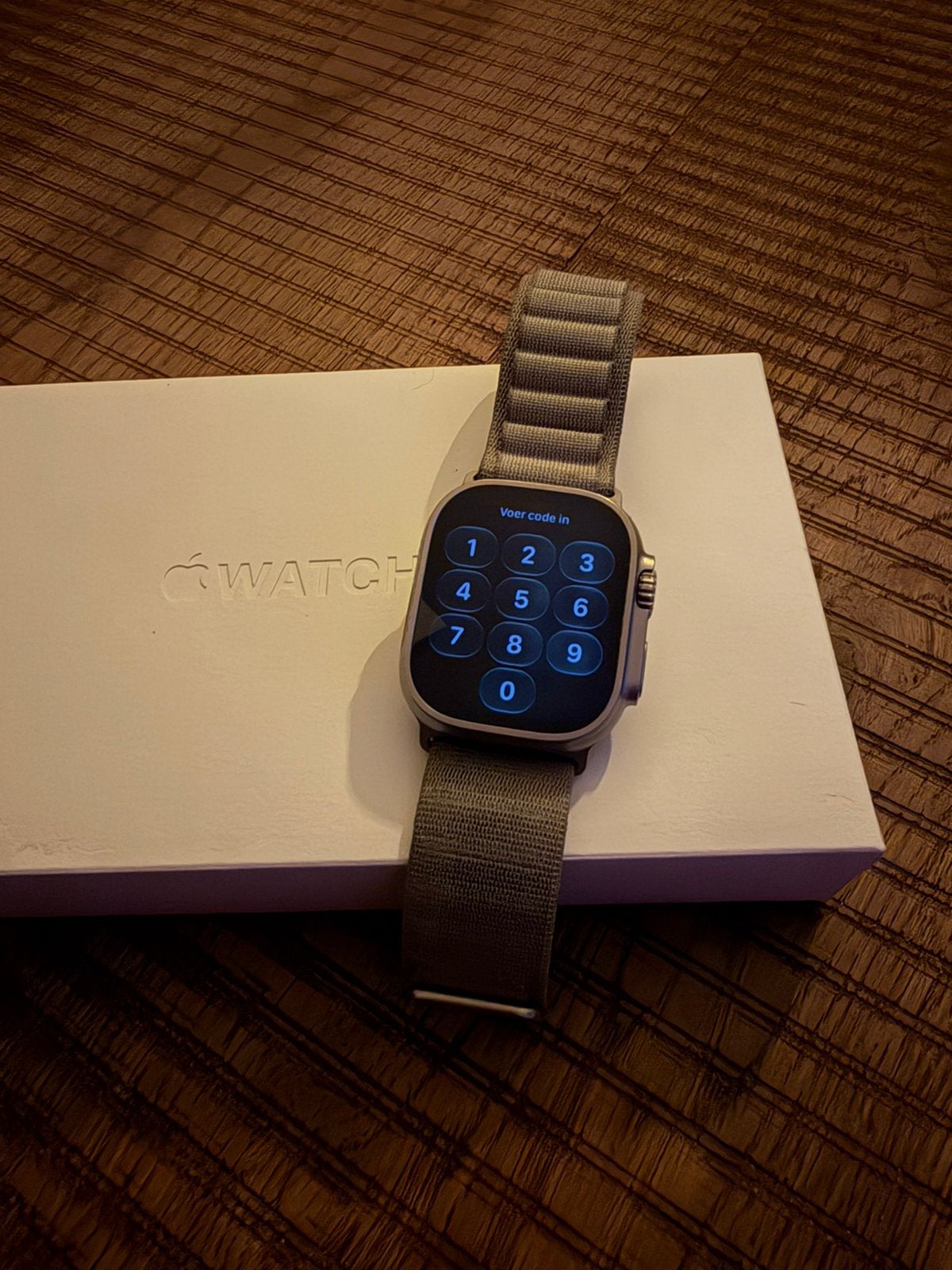 Apple Watch Ultra 2 – Titanium – Zilver – Onbeschadigd, Ophalen, IOS, Zo goed als nieuw, Waterdicht