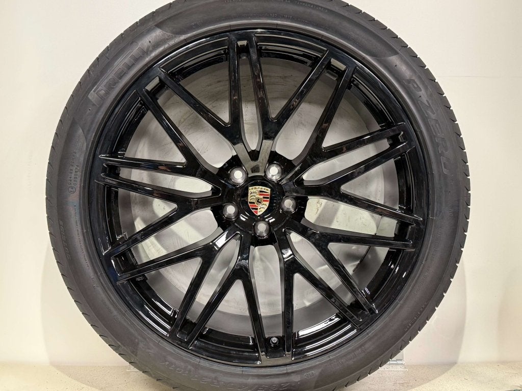 21 inch Origineel Porsche RS Spyder Macan NIEUW Pirelli TPMS, Auto-onderdelen, Banden en Velgen, 295 mm, Banden en Velgen, Nieuw