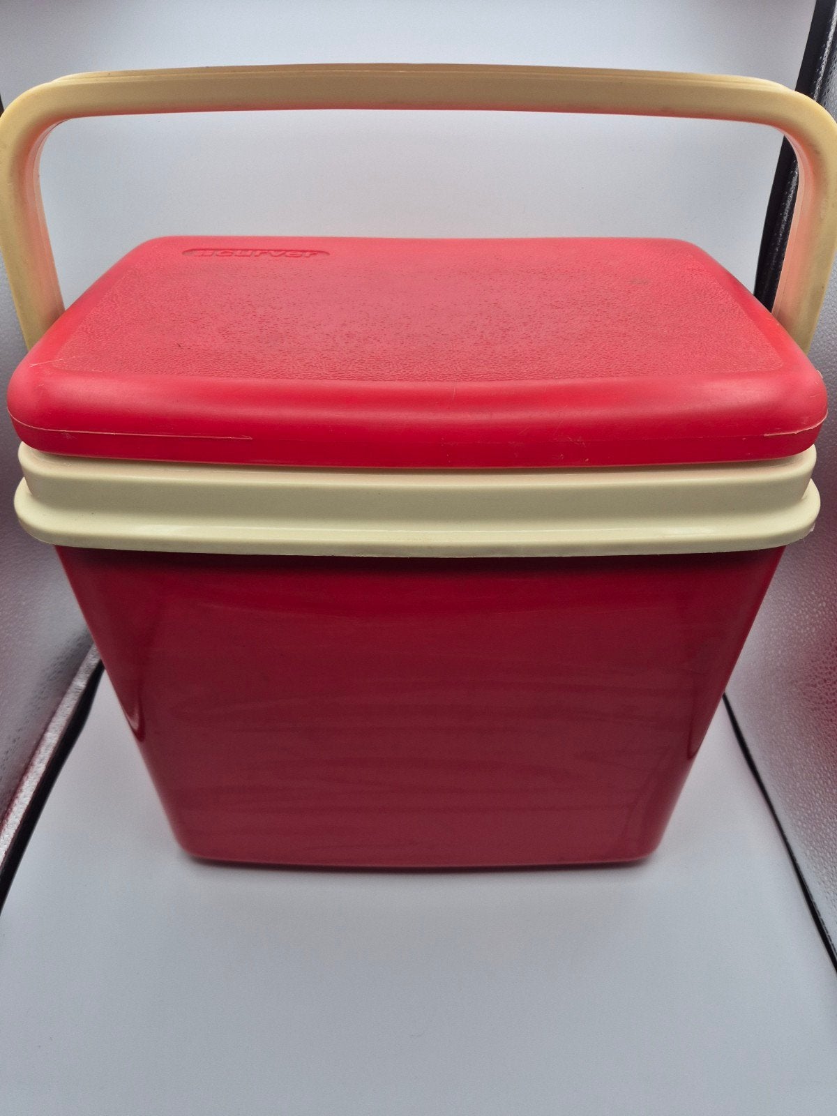 Vintage Curver Koelbox Rood/Crème - Perfect voor Picknicks, Gebruikt, Curver, Koelelement, Info@curver.com
