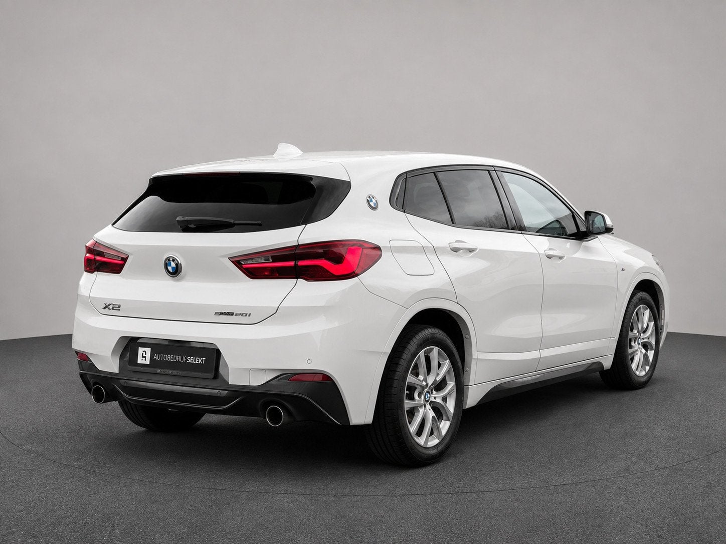 BMW X2 sDrive 2.0i M-Sport | LED | Elektr. stoelen | Dealer, X2, Huisgarantie, Met garantie (alle), 1435 kg