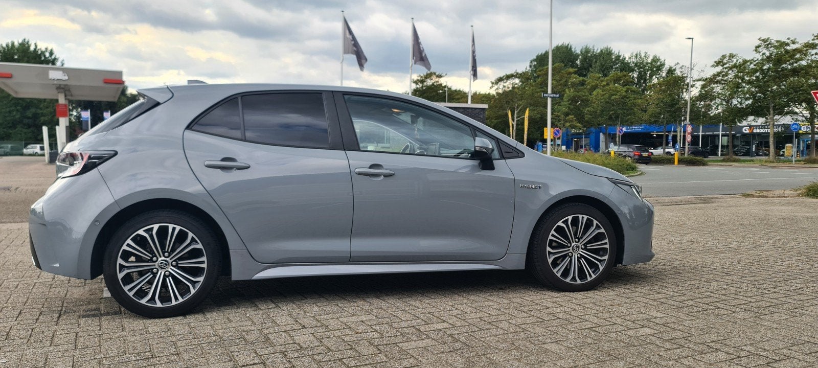 Toyota Corolla 2.0 Hybrid 180pk CVT 2019 Grijs, Dealer onderhouden, 4 cilinders, Corolla, 152 pk