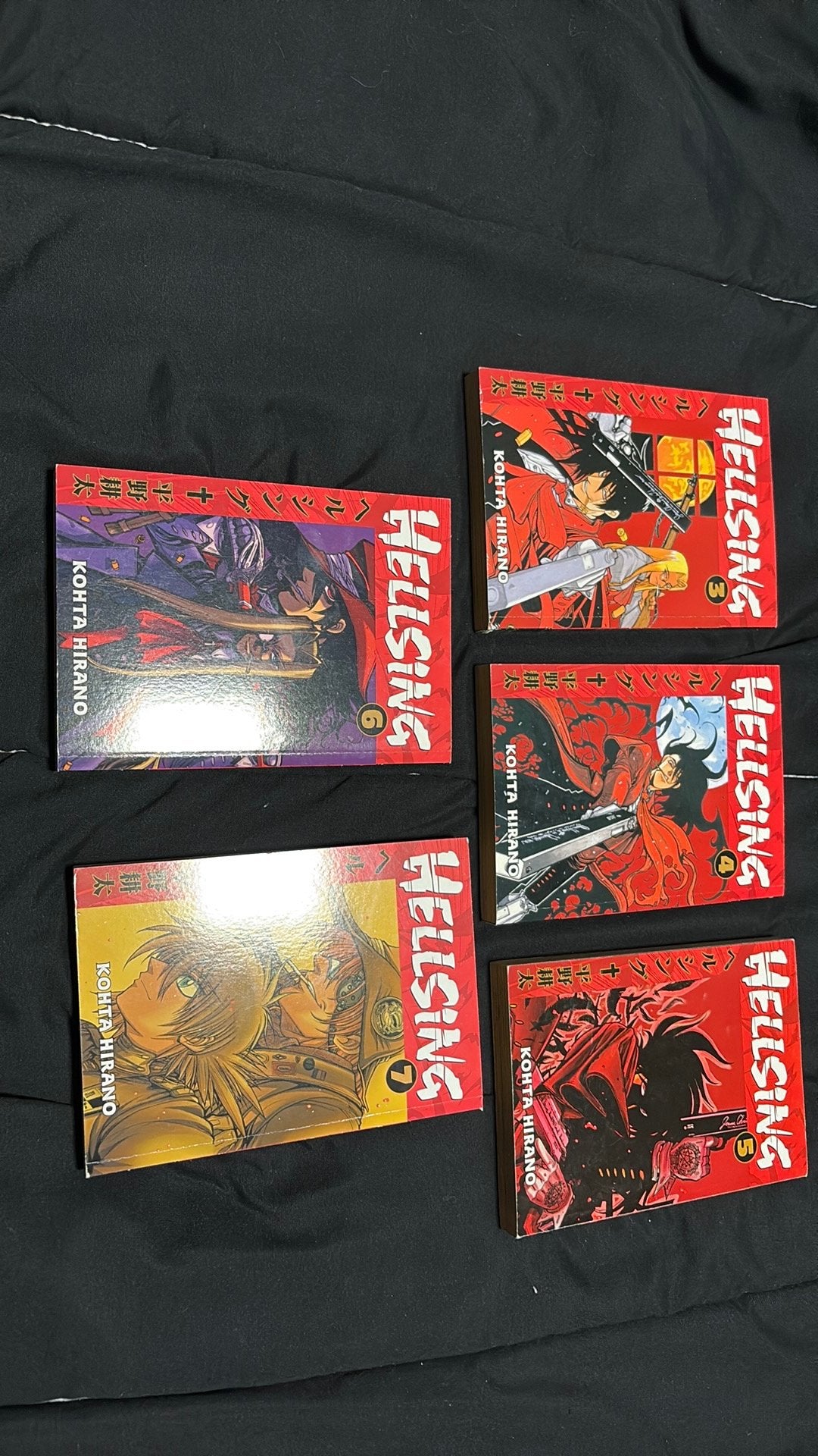 Manga Hellsing 3,4,5,6,7 First Edition, Meerdere comics, Ophalen of Verzenden, Gelezen, Japan (Manga)