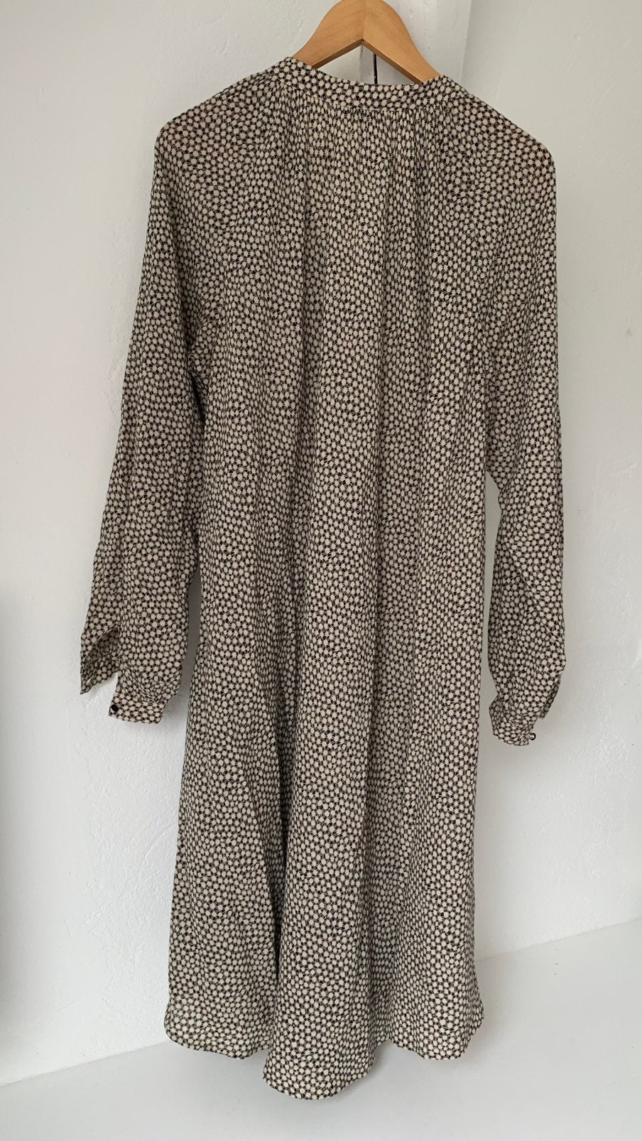 Jurkje van closed, Ophalen of Verzenden, Zo goed als nieuw, Maat 42/44 (L), Beige