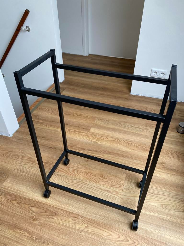 IKEA Enhet frame voor waszak zwart, op wieltjes, Huis en Inrichting, Ophalen, Zwart, Zo goed als nieuw, Metaal