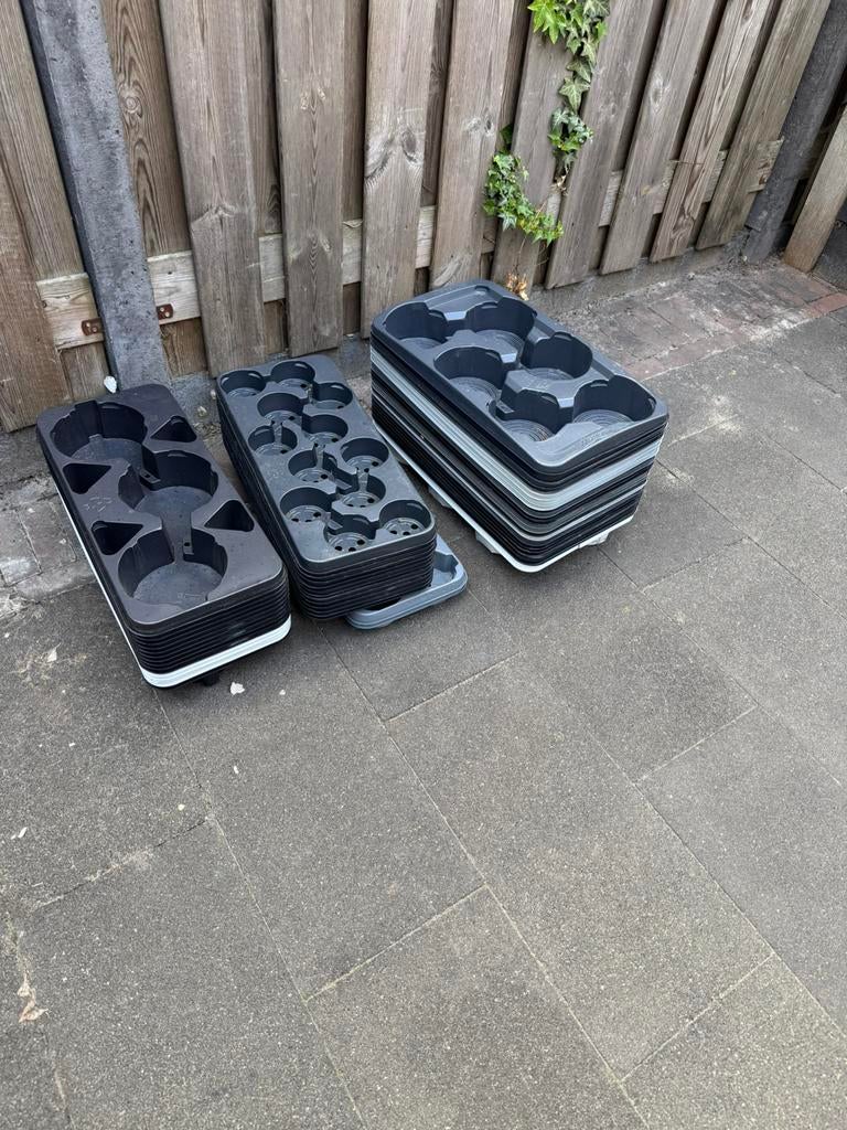 Gratis plantentrays, Tuin en Terras, Ophalen, Kunststof, Minder dan 30 cm, Rond