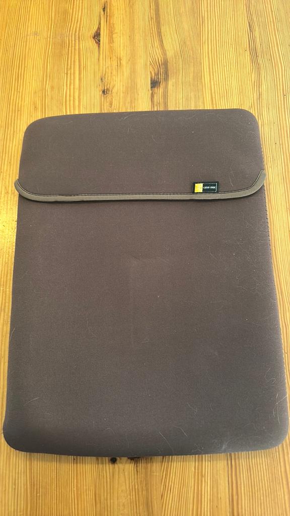 Case Logic Laptophoes 13 inch - Grijs/Groen, Computers en Software, Laptophoezen, Gebruikt, 13 inch, Ophalen of Verzenden