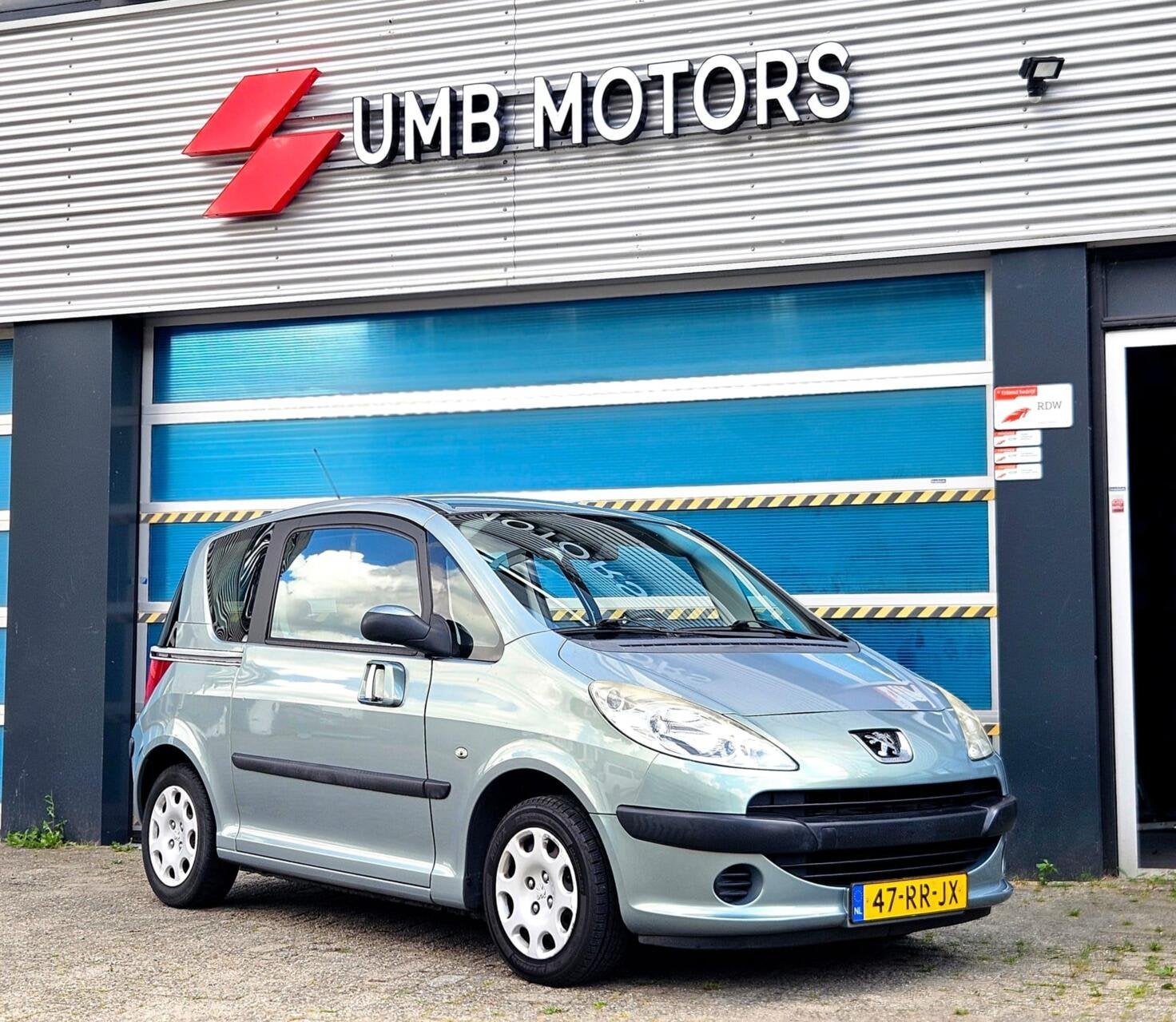 Peugeot 1007 1.4 Sporty Automaat Rijdt Goed, Auto's, Peugeot, Electronic Stability Program (ESP), 4 cilinders, 4 stoelen, 49 €/maand