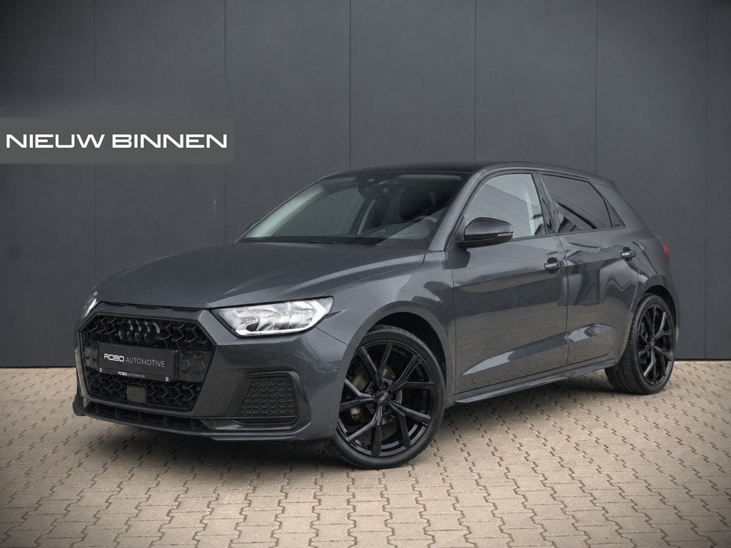 Audi A1 Sportback 25 TFSI epic | Apple Carplay | Navigatie |, Auto's, Audi, Stof, 49 €/maand, Origineel Nederlands, 1100 kg