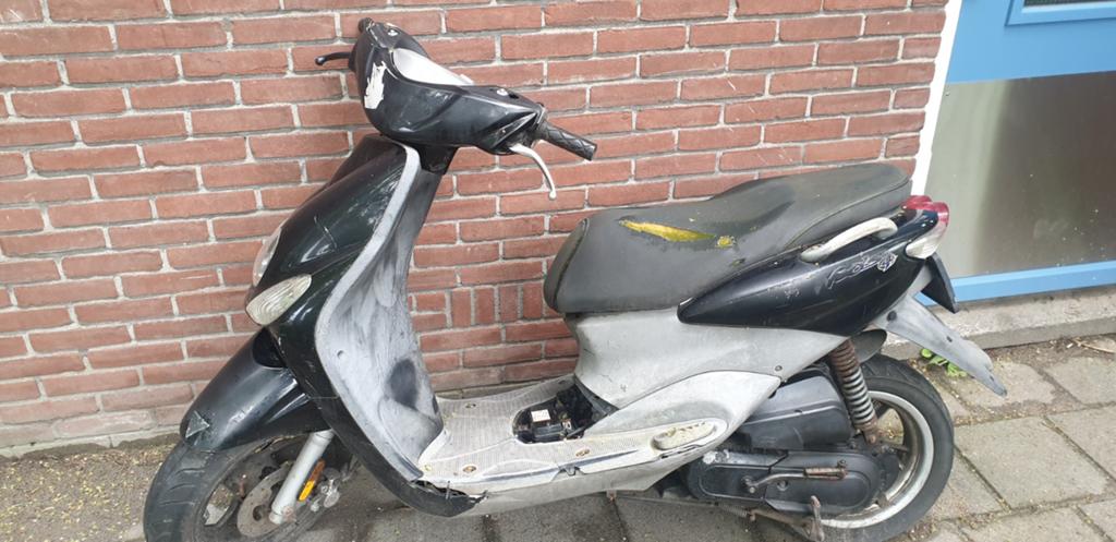 Yamaha Neo's 4 takt voor weinig., Auto's, Mini, Particulier, One, Benzine, Euro 4, D, Overige carrosserieën, Automaat, Geïmporteerd
