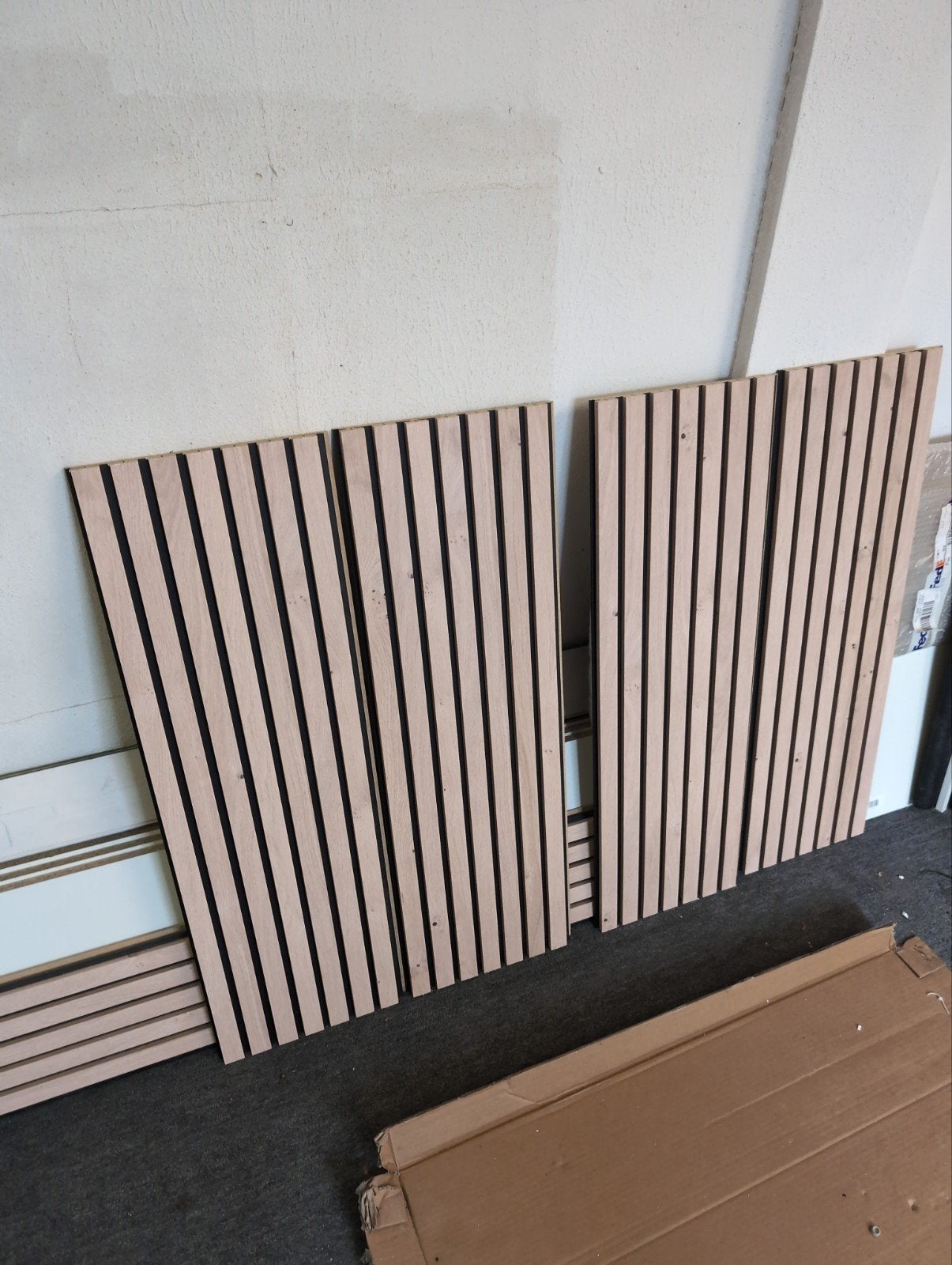 Witte spaanplaat panelen en eiken decoratieve wandpanelen, Ophalen