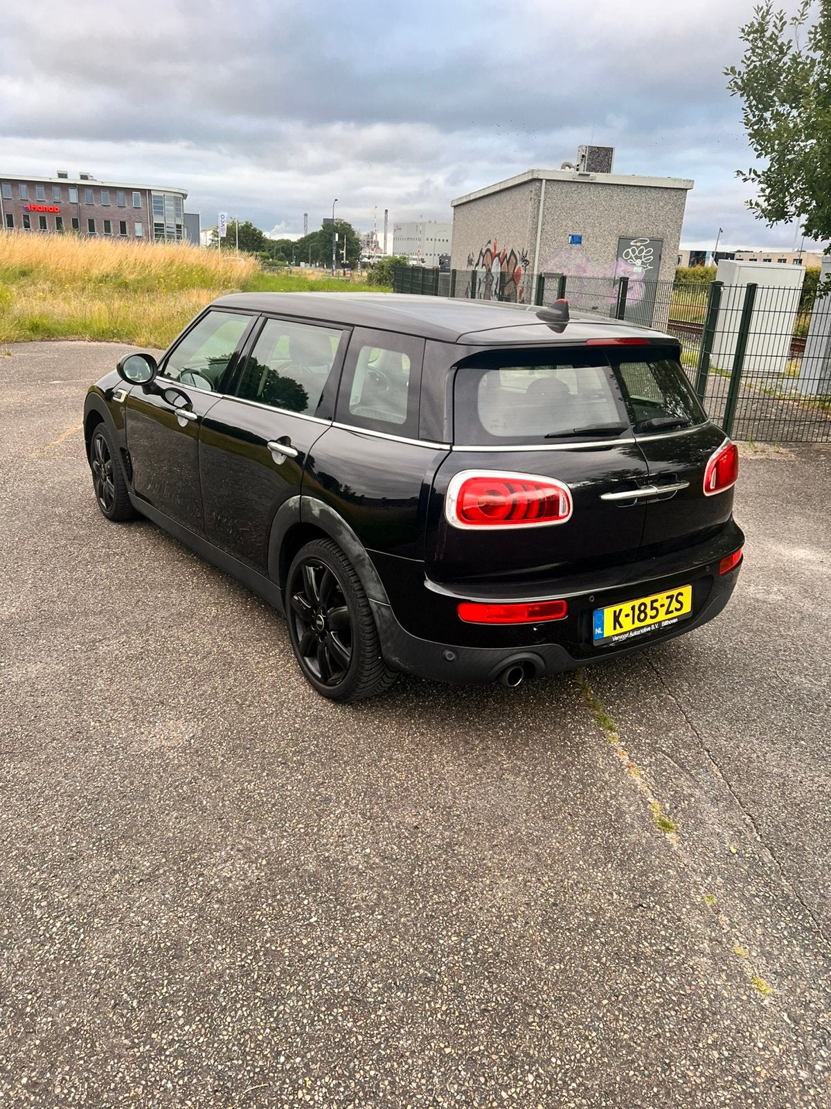 Mini Clubman 1.5 Cooper Zwart Business edition 136pk, 136 pk, Leder en Stof, Zwart, Stationwagon