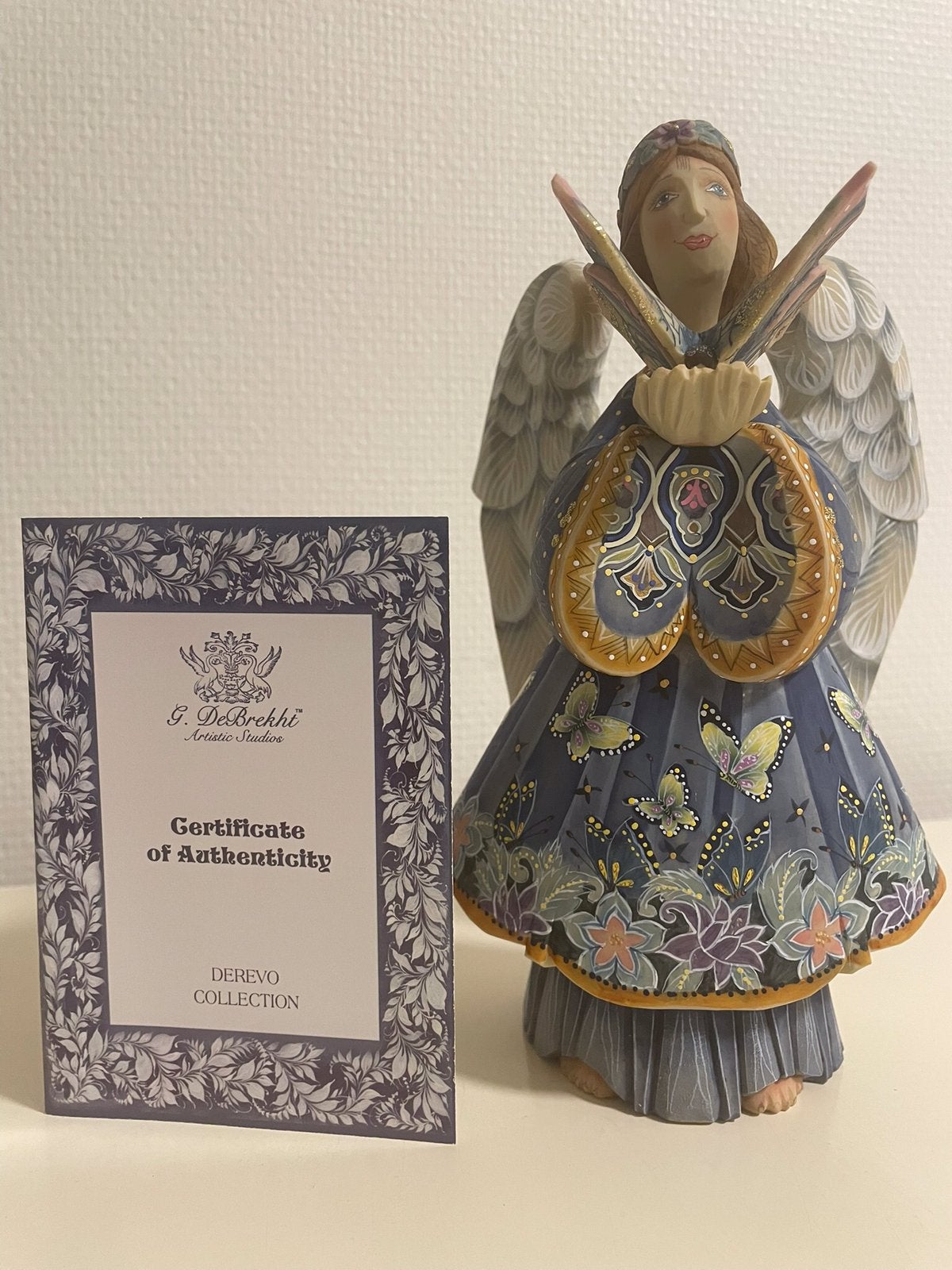 Engel “Butterfly Blessing" van DeBrekht Artistic Studios., Ophalen