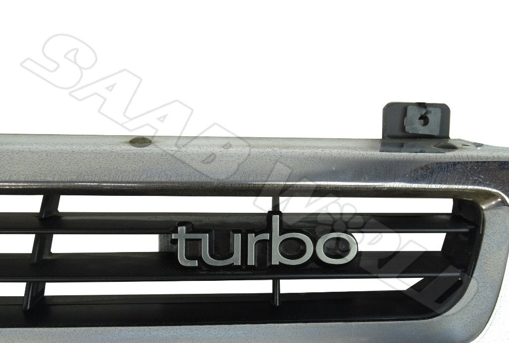 Nieuw turbo embleem voor de grille, Saab 900 classic., Ophalen of Verzenden, Nieuw