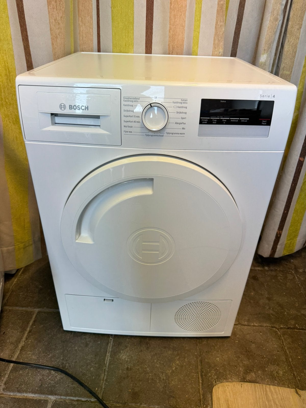 Bosch Condensdroger | 7KG | Schoon | Werkt Super, Ophalen, 6 tot 8 kg, Minder dan 85 cm, Anti-kreukfase