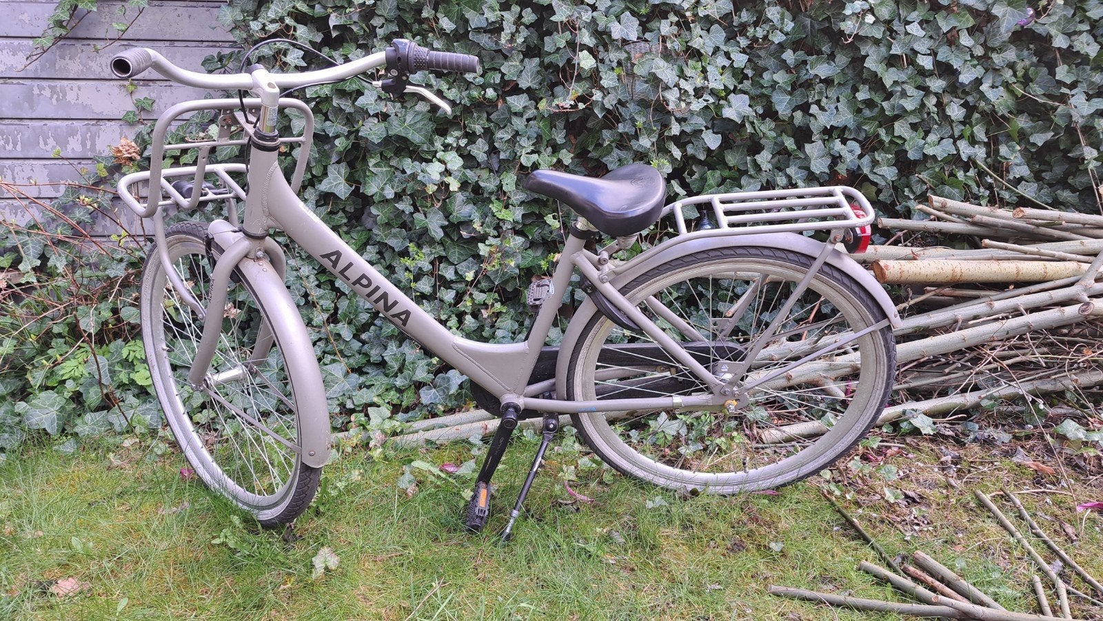 Alpina Clubb meisjesfiets, 26inch, Vintage Gold, Terugtraprem, Alpina Clubb, Gebruikt, Versnellingen