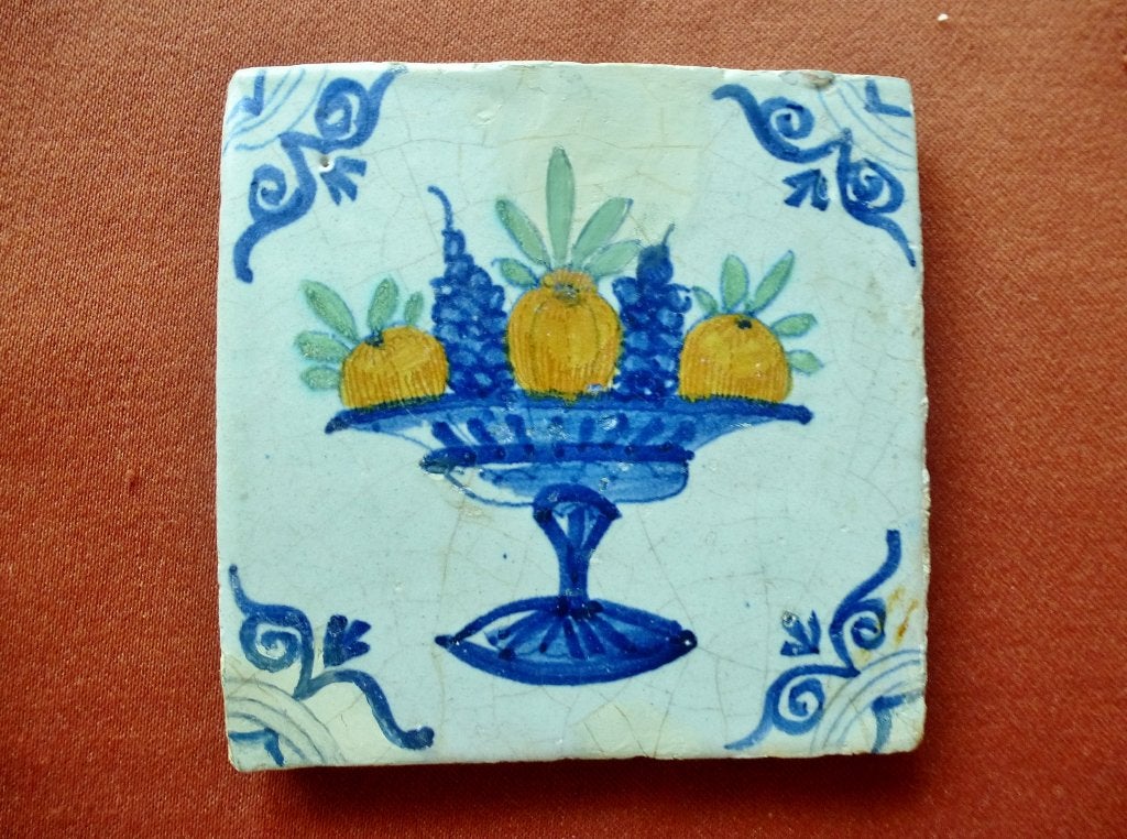 Zeldzame vroeg 17e eeuwse polichrome FRUITSCHAAL tegel!, Antiek en Kunst, Ophalen of Verzenden
