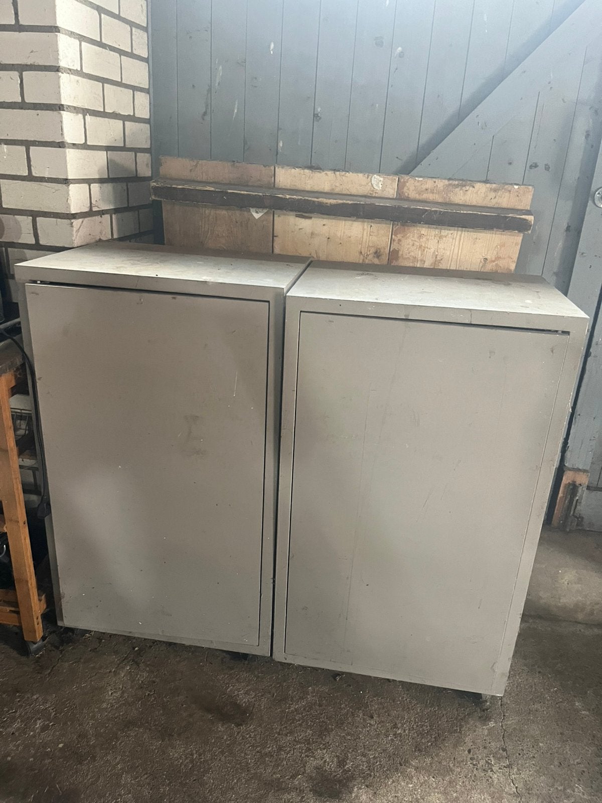 2x kast gratis, Ophalen, Zo goed als nieuw