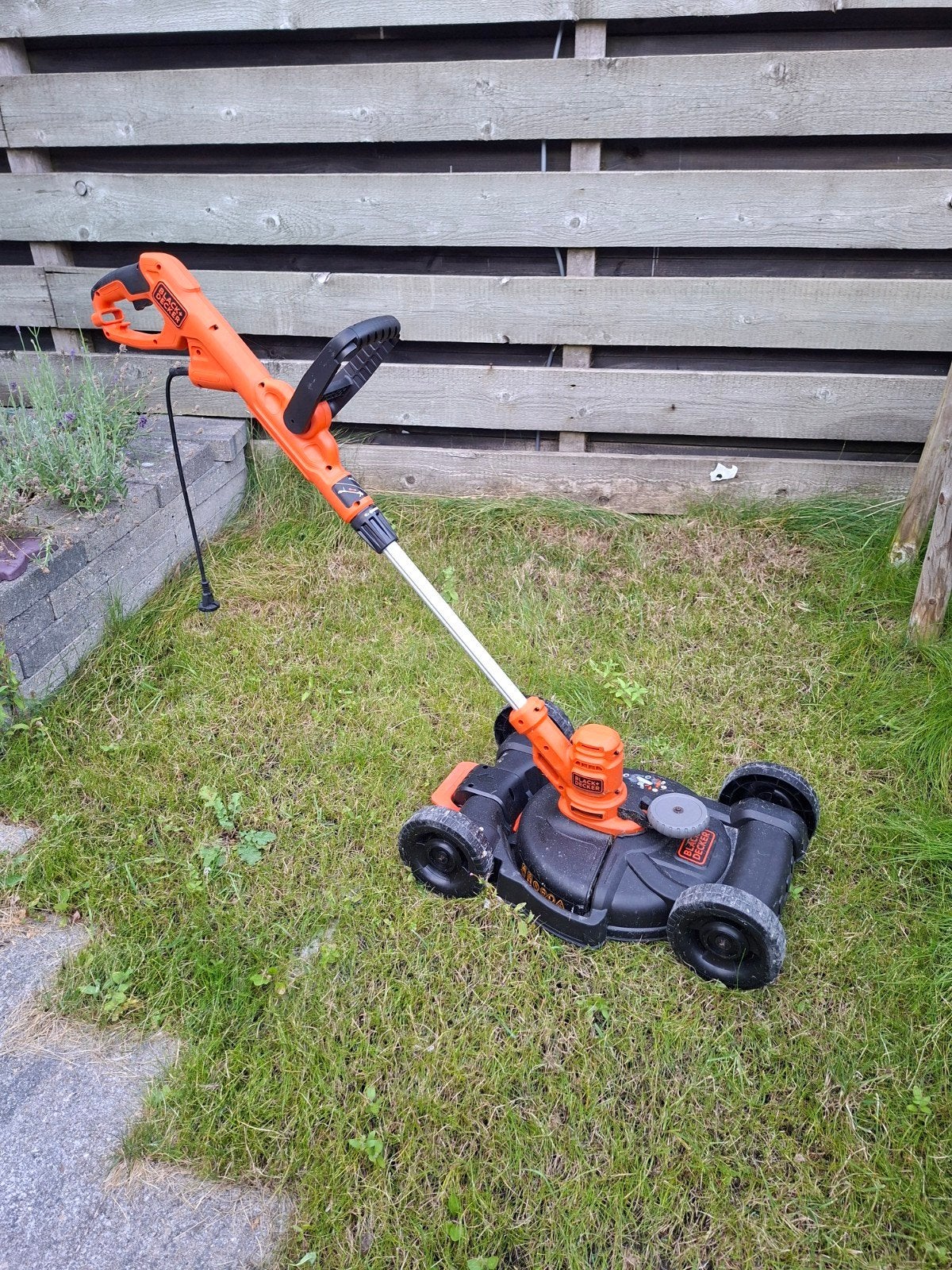 Black+Decker Elektrische Grasmaaier 30cm Maaibreedte, Ophalen, Cirkelmaaier, Gebruikt, Elektrische grasmaaier
