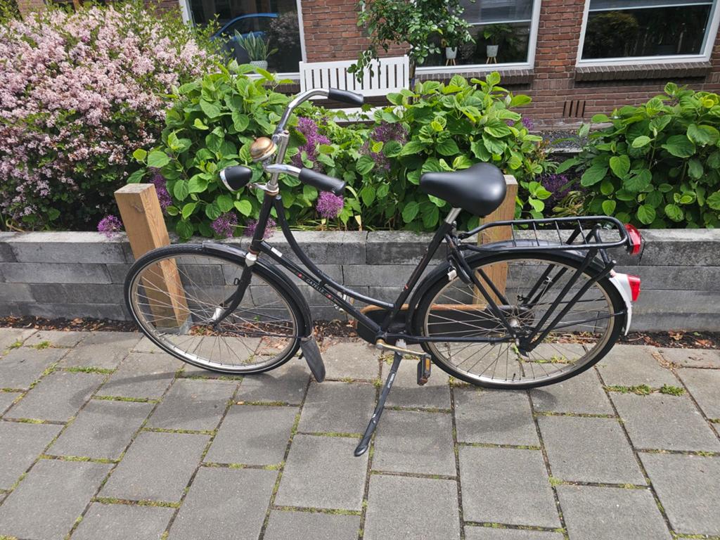Gazelle omafiets framemaat 56 zwart, Fietsen en Brommers, Fietsen | Dames | Damesfietsen, 53 tot 56 cm, Ophalen, Gebruikt, Gazelle