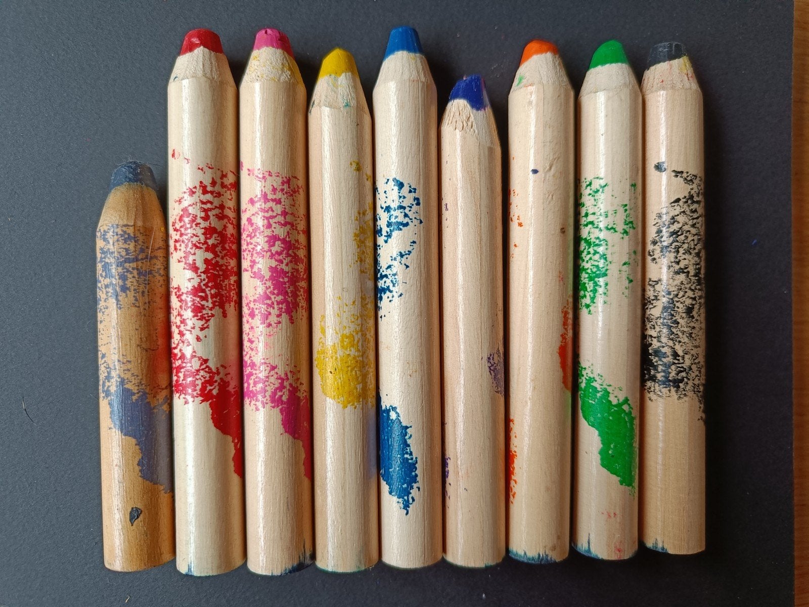 Set van 9 Gebruikte extra dikke wasco potloden (stabilo), Ophalen of Verzenden, Gebruikt, Potlood of Stift