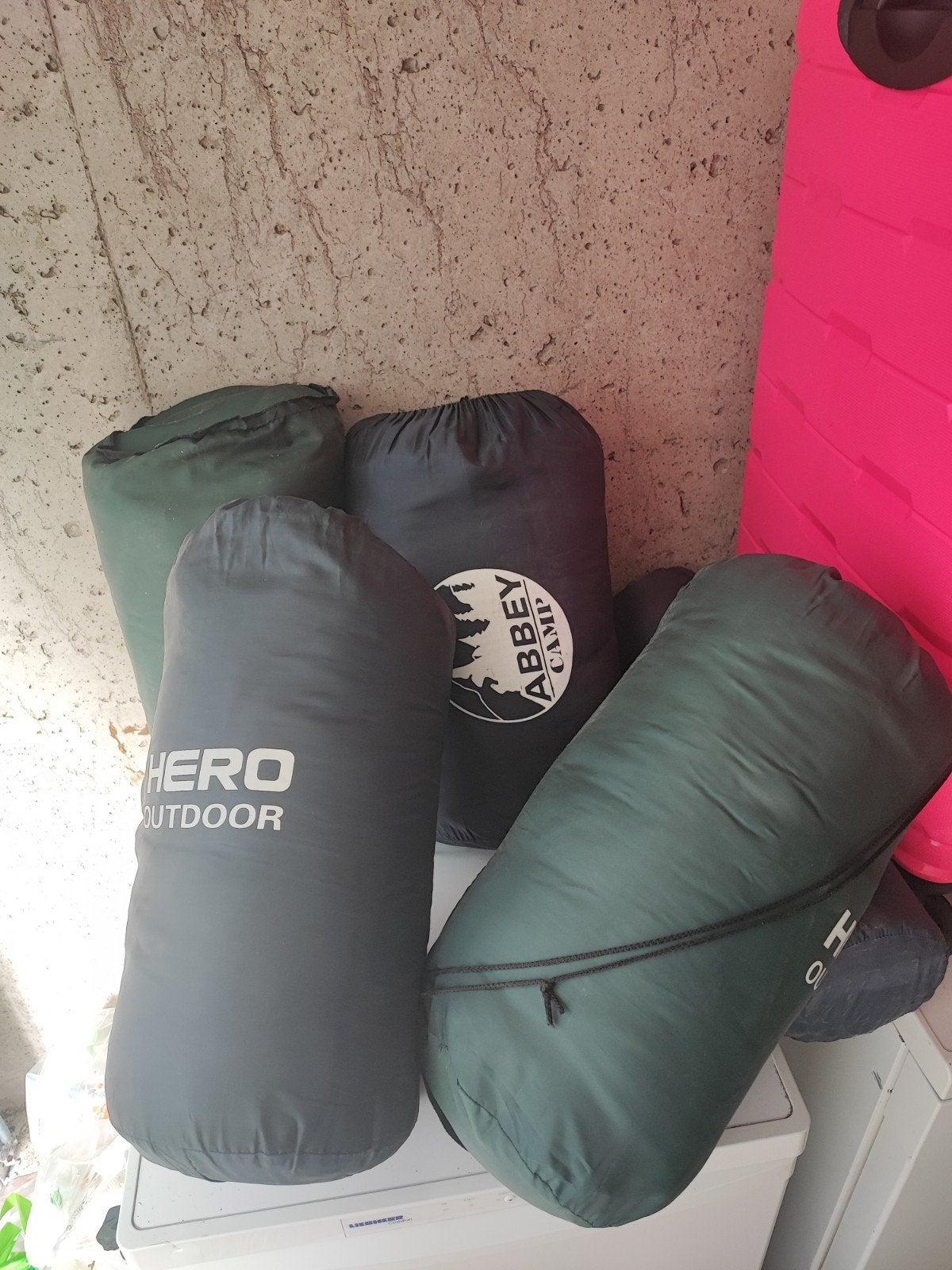 Slaapzakken - Diverse merken (Hero Outdoor, Abbey Camp), Ophalen, Gebruikt