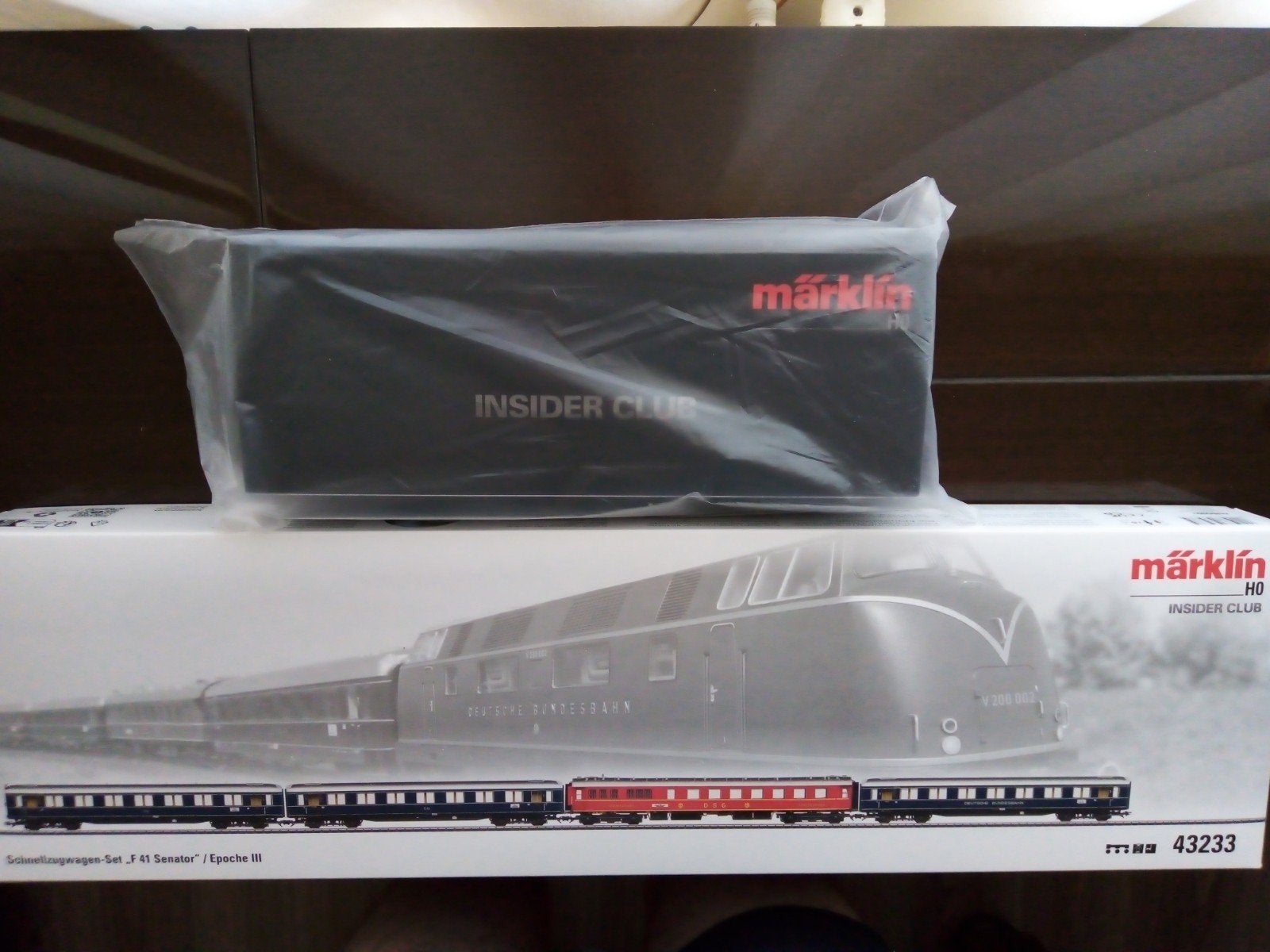 Märklin Insider V 200 + Senator wagen-set, Ophalen, Wisselstroom, Locomotief, Zo goed als nieuw