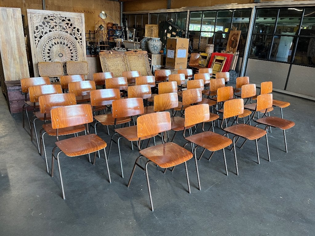 18 zeer Unieke Stoelen/Schoolstoelen Merk Marko Jaren 60, Huis en Inrichting, Stoelen, Ophalen, Bruin, Industrieel/Vintage/Design