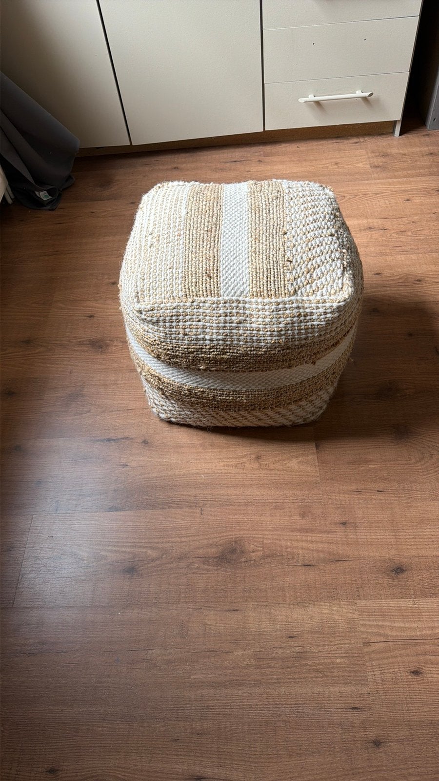 Mooie natuurlijke beige bruine  jute poef / hocker 40cm/40, Ophalen of Verzenden, Zo goed als nieuw