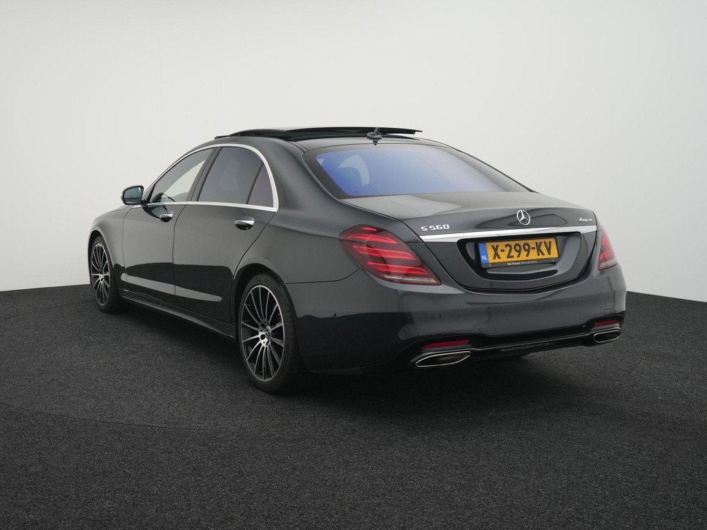 Mercedes-Benz S-klasse 560 4Matic Lang Premium Plus | LUCHTV, Auto's, Automaat, 12 maanden, Gebruikt, Zwart