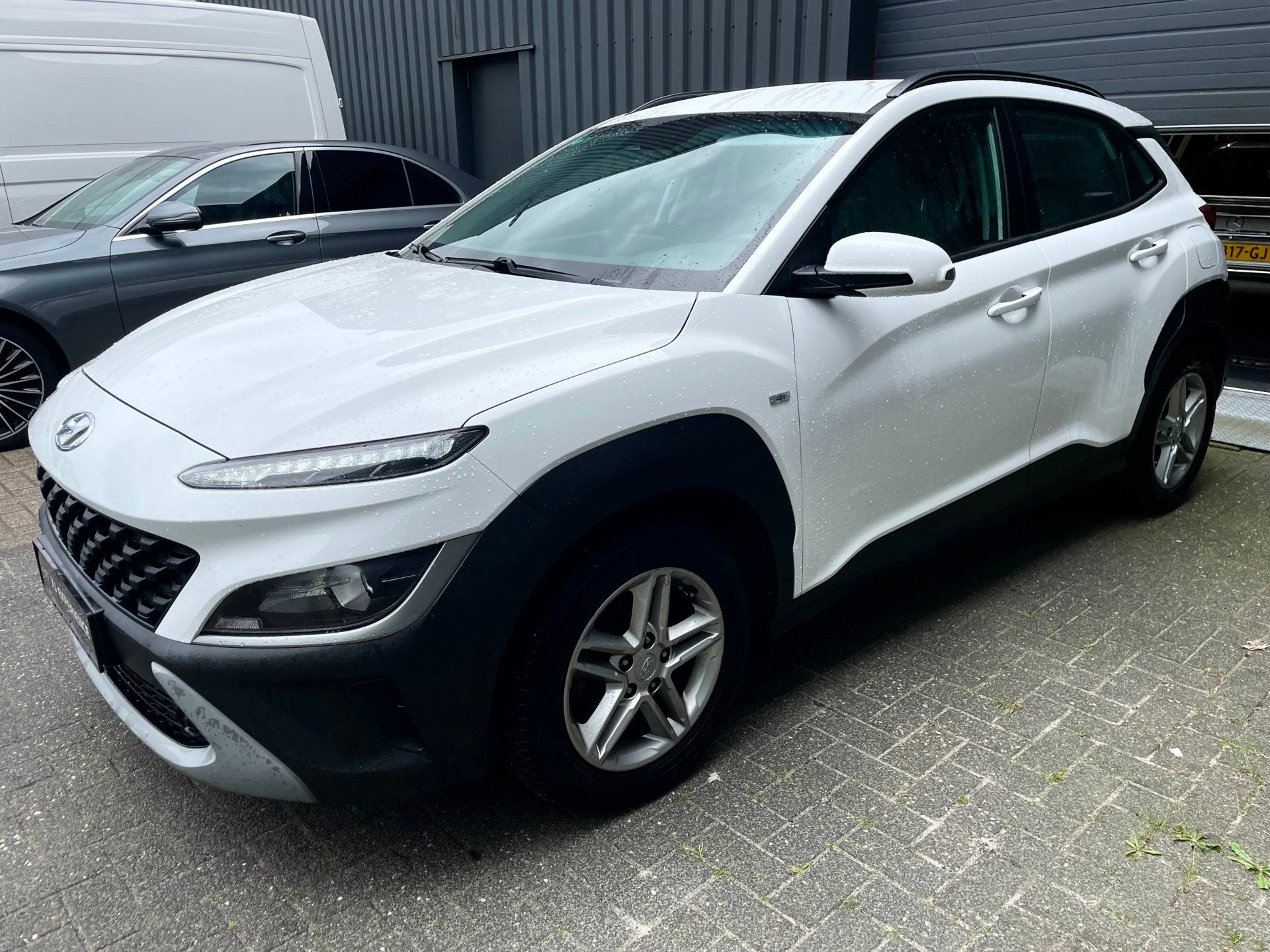 Hyundai Kona 1.0 T-GDI Comfort Smart AIRCO NAVI CAMERA BTW 1, Stof, Gebruikt, Wit, Origineel Nederlands