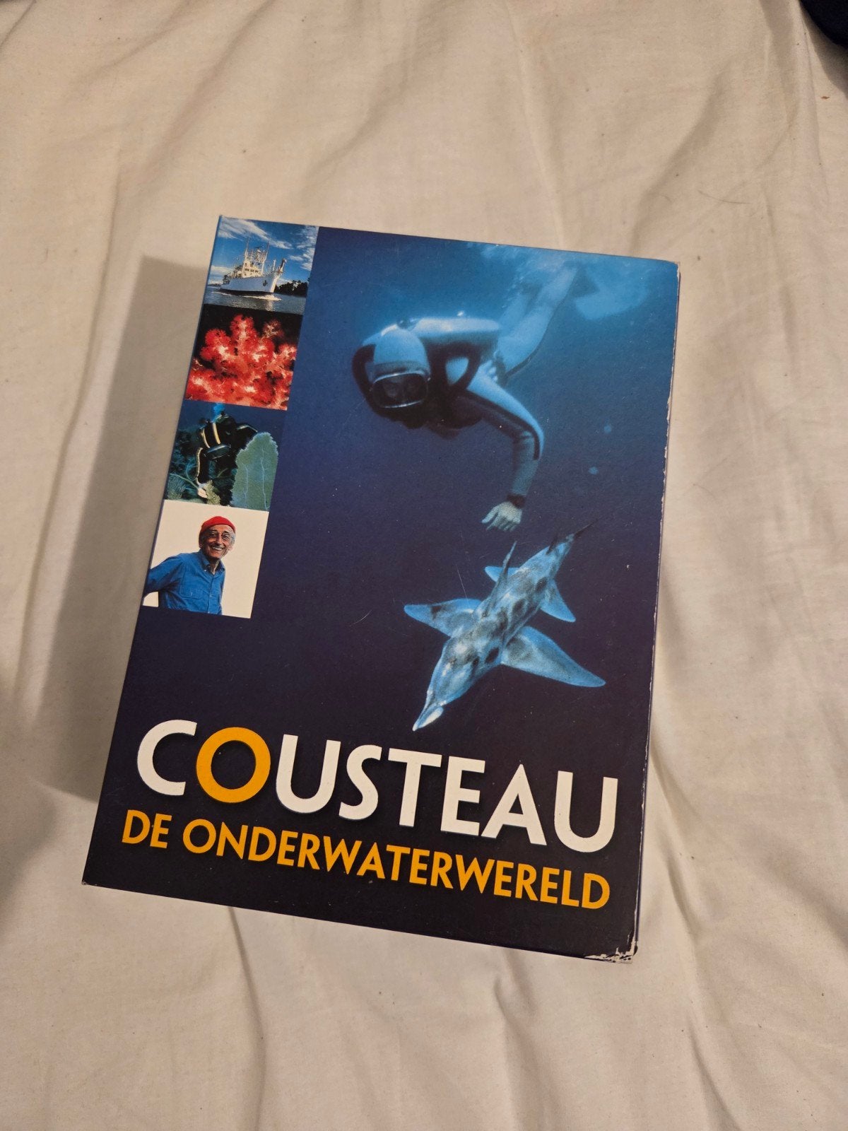COUSTEAU DE ONDERWATERWERELD, Alle leeftijden, Ophalen of Verzenden, Zo goed als nieuw, Nederlands