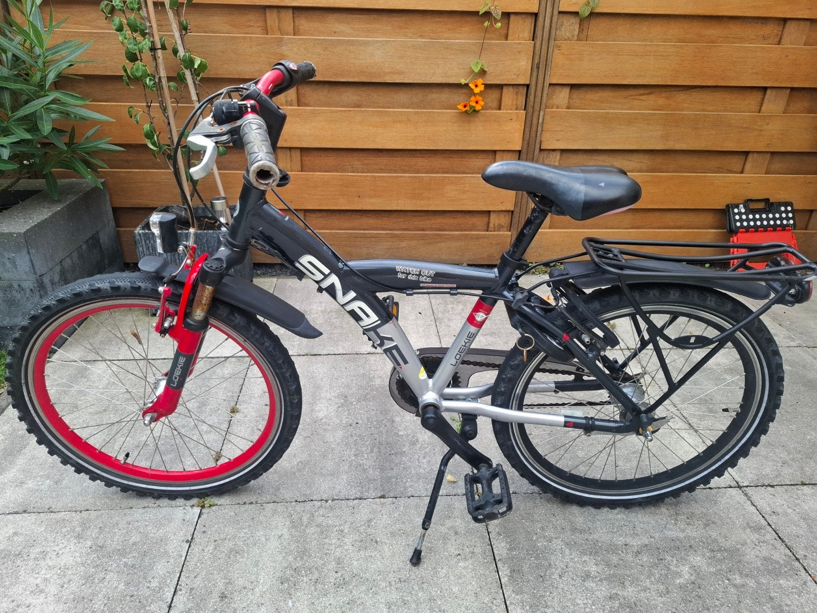 Batavus Loekie Snake 22 inch – 3 versnellingen kinderfiets, Fietsen en Brommers, Fietsen | Jongens, Ophalen, Gebruikt, Velgrem