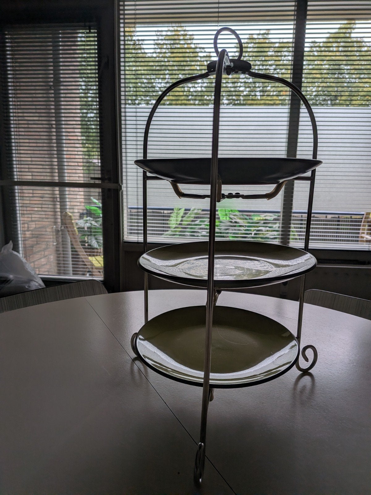 Mooie metalen etagères (3-laags) inklapbaar (excl borden), Huis en Inrichting, Ophalen