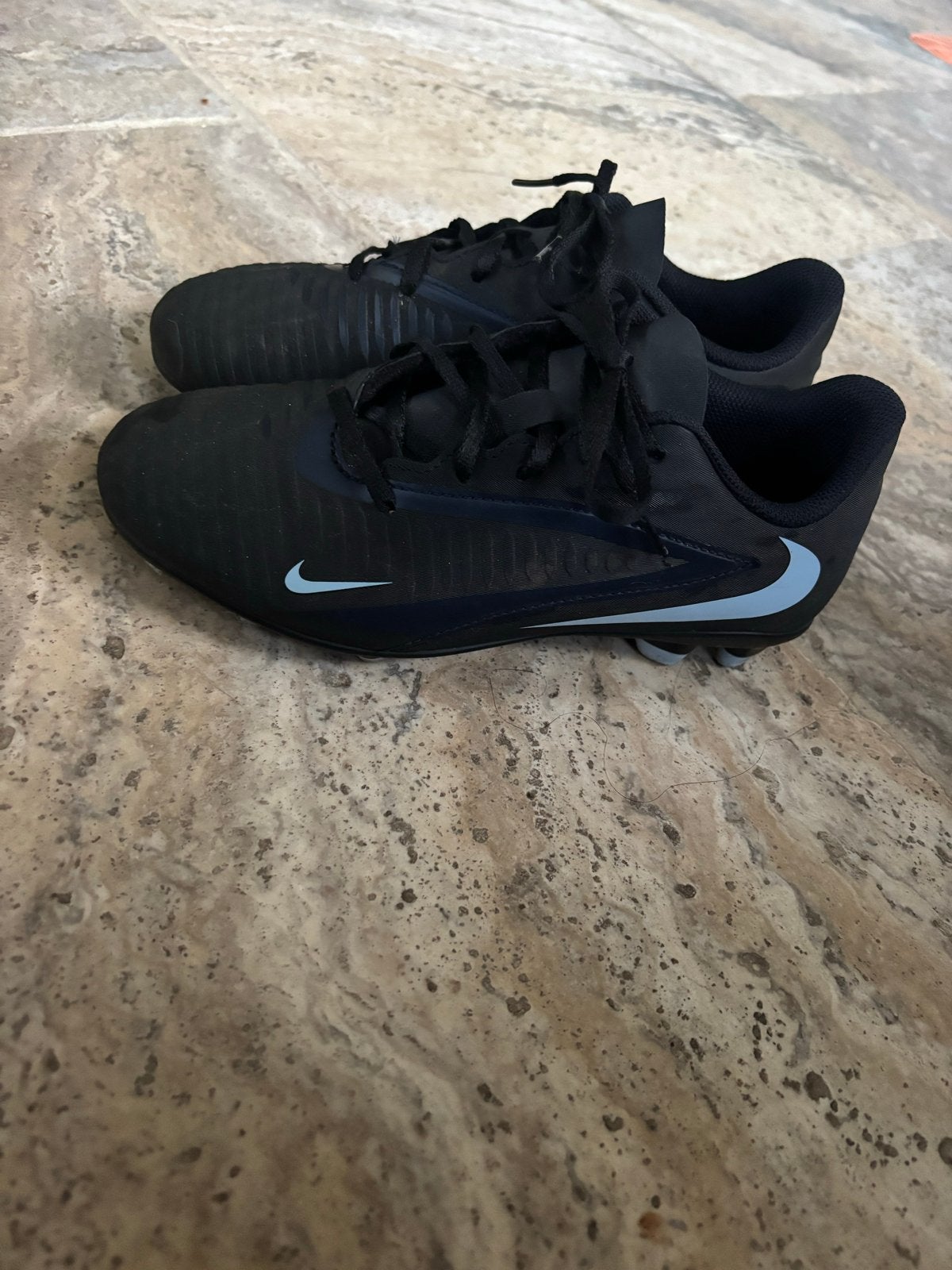 Nike voetbalschoenen maat 36 - Zwart, Ophalen of Verzenden, Gebruikt, Schoenen