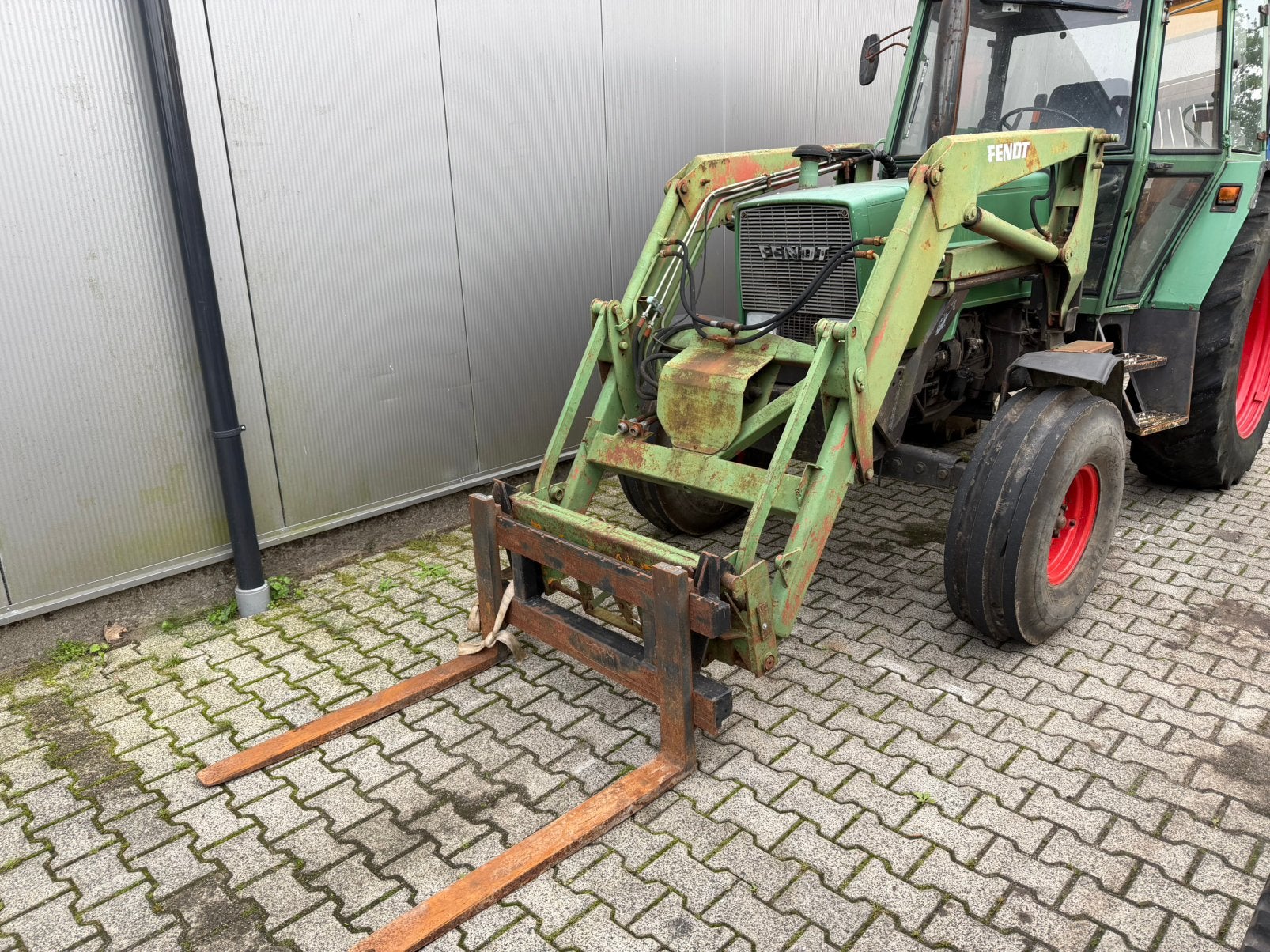 Fendt 300 serie voorlader euro aansluiting, Ophalen of Verzenden