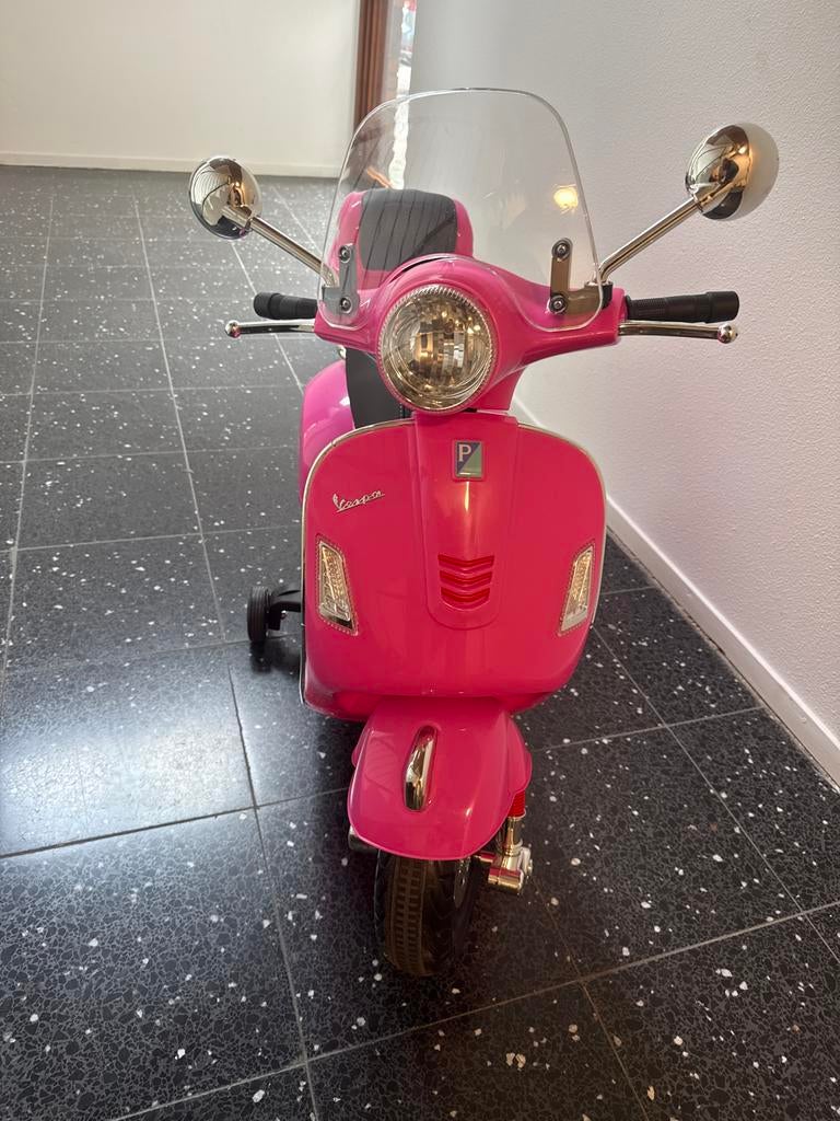 Roze Vespa kinderscooter, Kinderen en Baby's, Ophalen, Gebruikt, Overige typen