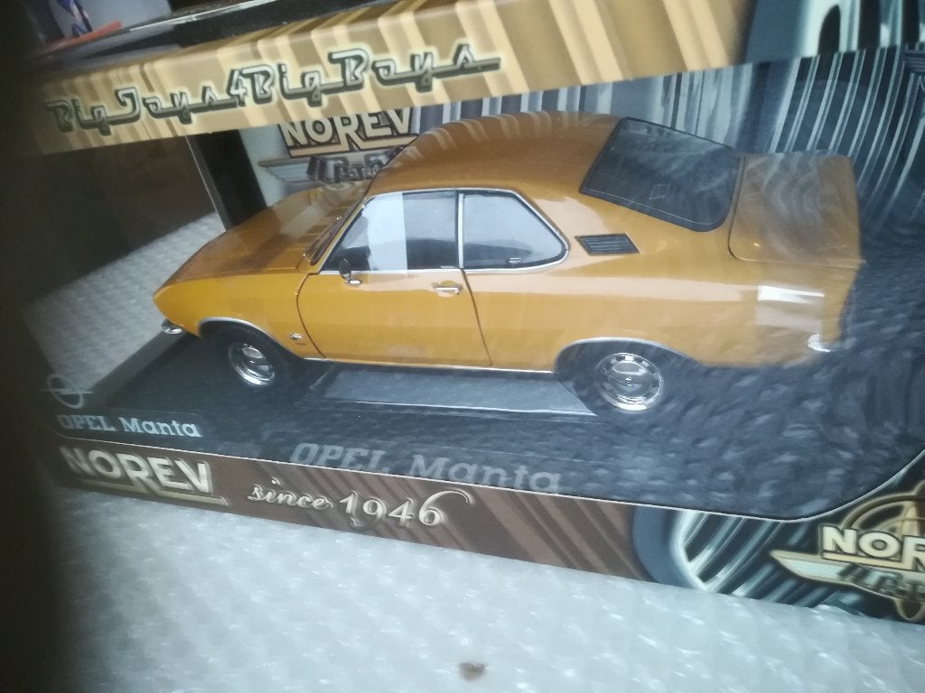 opel manta a nieuw in verpakking, 1:18, Hobby en Vrije tijd, Modelauto's | 1:18, Ophalen of Verzenden, Nieuw, Auto, Norev