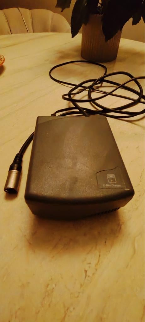 Batavus & sparta ebike ion Oplader, Fietsen en Brommers, Ophalen of Verzenden, Gebruikt